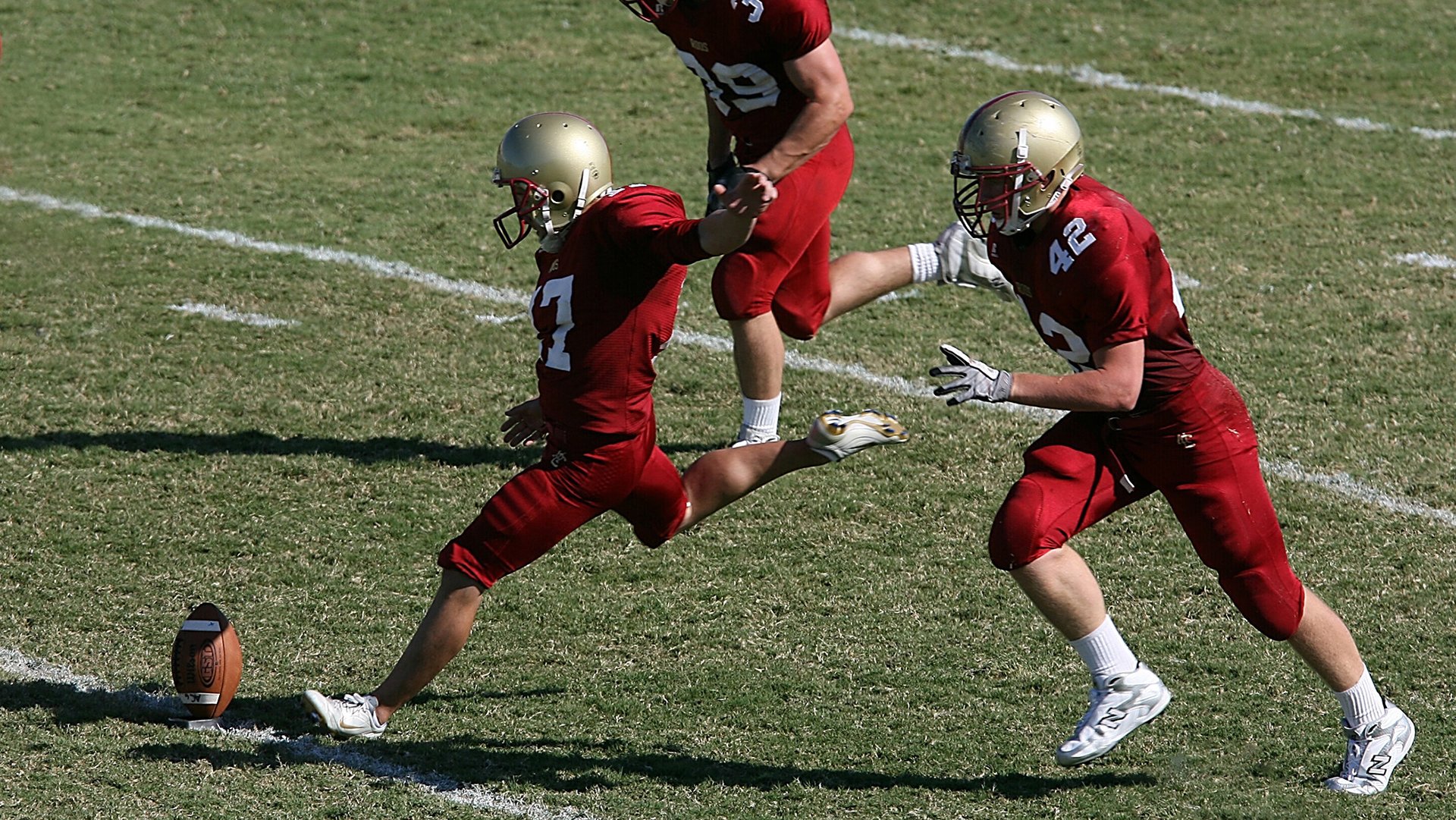 利拉德赛后谦逊发言登热搜，新疆男篮爆冷多特蒙德引发热议