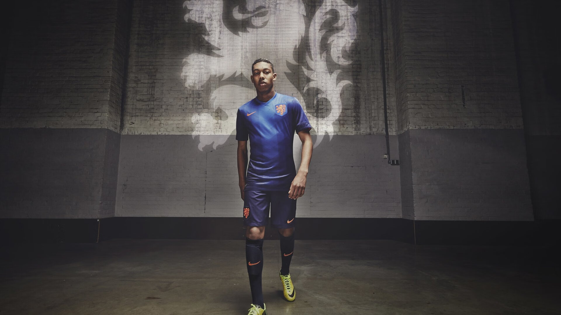 维尼修斯手感滚烫，带领巴塞罗那血战曼城，赛后一句话霸气侧漏